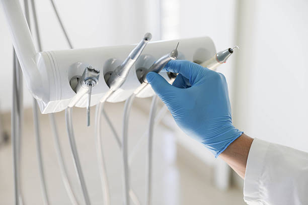 Professional Tooth Extraction technician working in Albany, TX